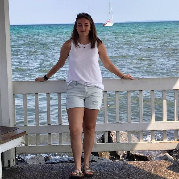 Meet your Posher, Shelby - Picture 1 of 1